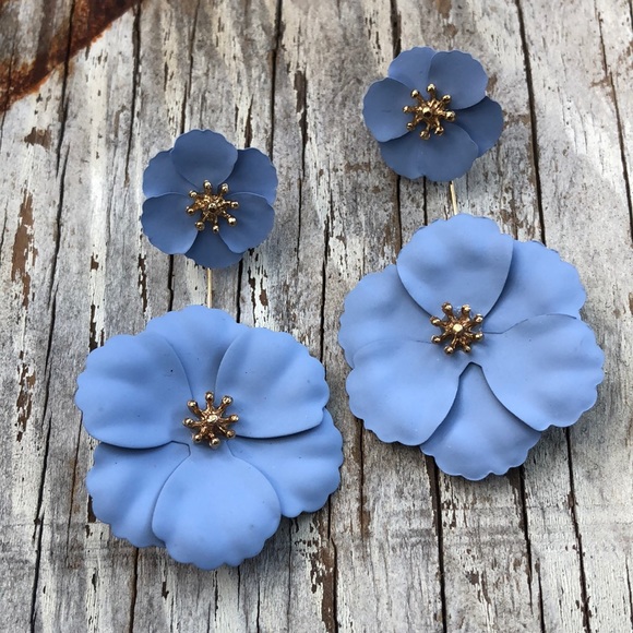Blue Flower Power Drop Earrings! - Picture 2 of 4